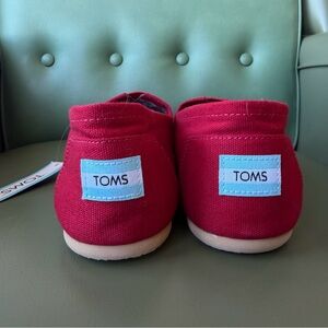 TOMS Red Canvas Alpargata Slip On Flats Womens Size 10 Classic Casual Shoes NWT